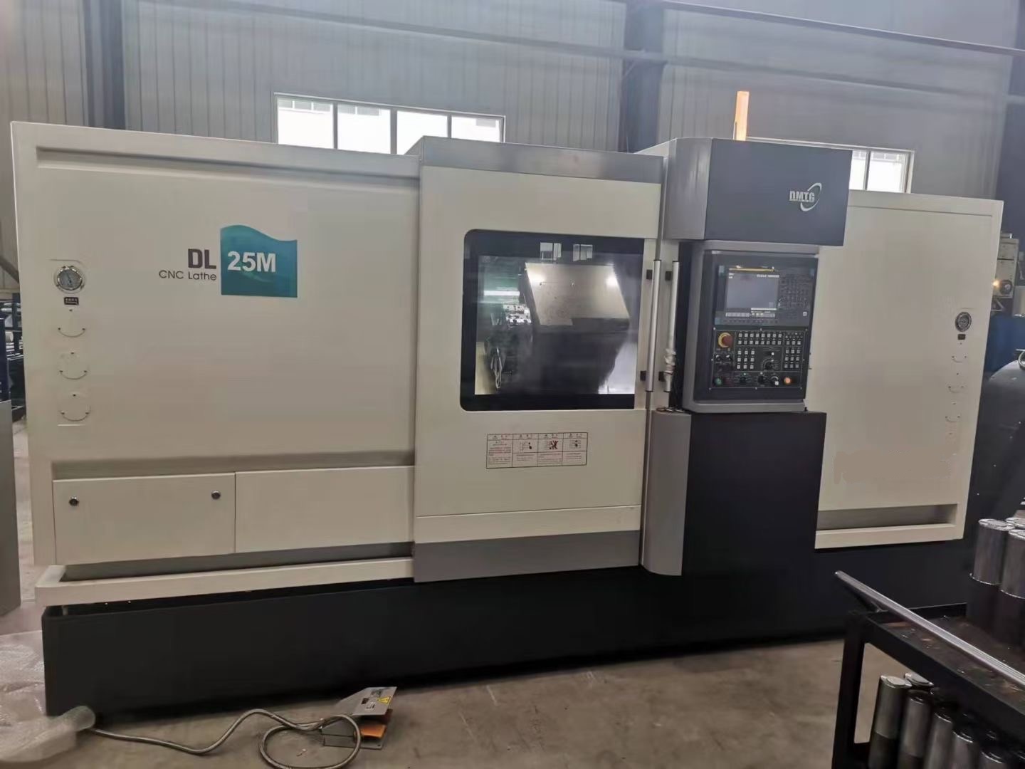 Torno CNC de bancada inclinada de alta calidad de 2 ejes DL-25M 