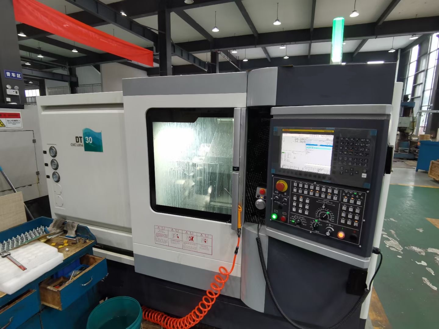 Torno CNC horizontal DT-30 Máquina de torno CNC de bancada inclinada