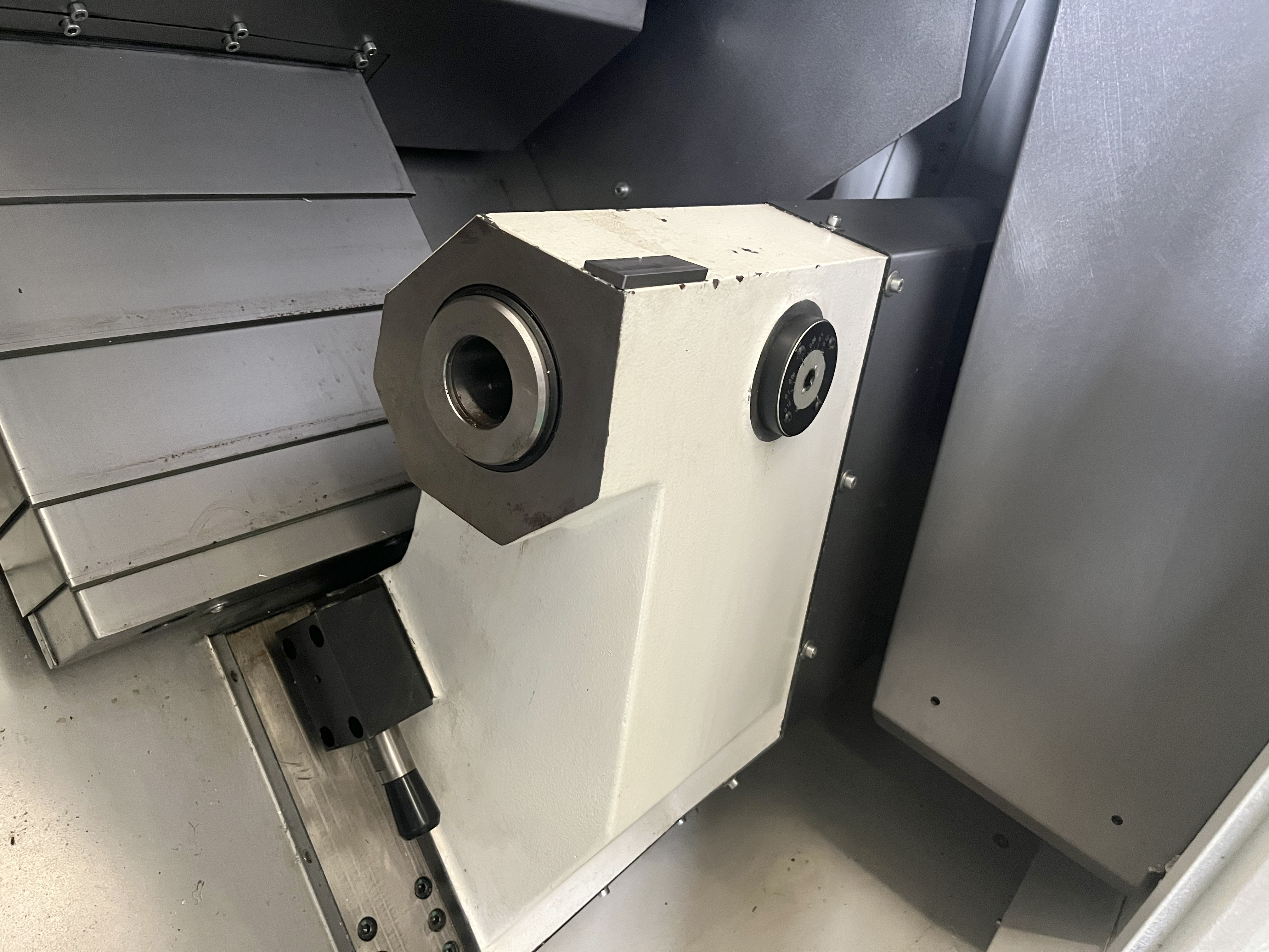 Centro de torneado CNC DT-50H para trabajo de metales 